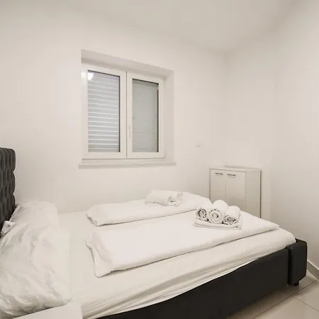 San Antonio-apartment Suzana 3* バスカ
